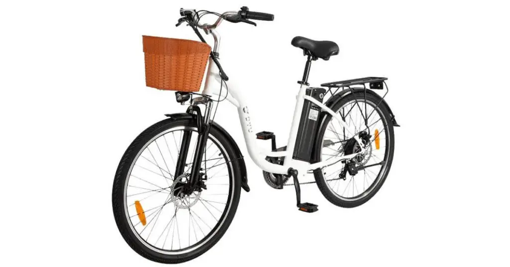 an image of the dyu city c6 electric bike front view. the bike is white and black in colour