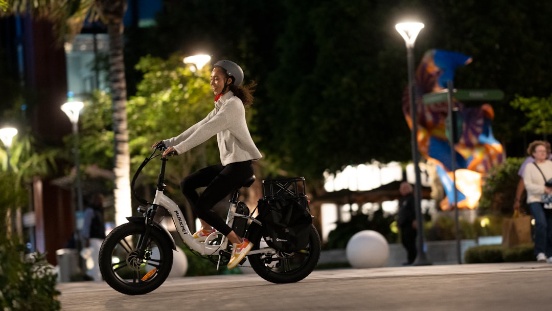 folding electric bike compact urban commuter carry